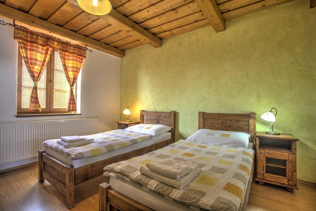 Penzion Grobsky Dvor Slovensky Grob Chambre photo